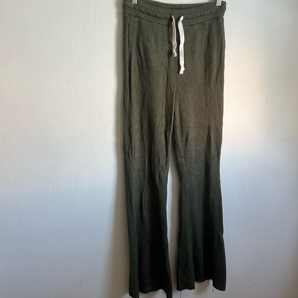 AE Waffle Knit Super High Waisted Flare Pant